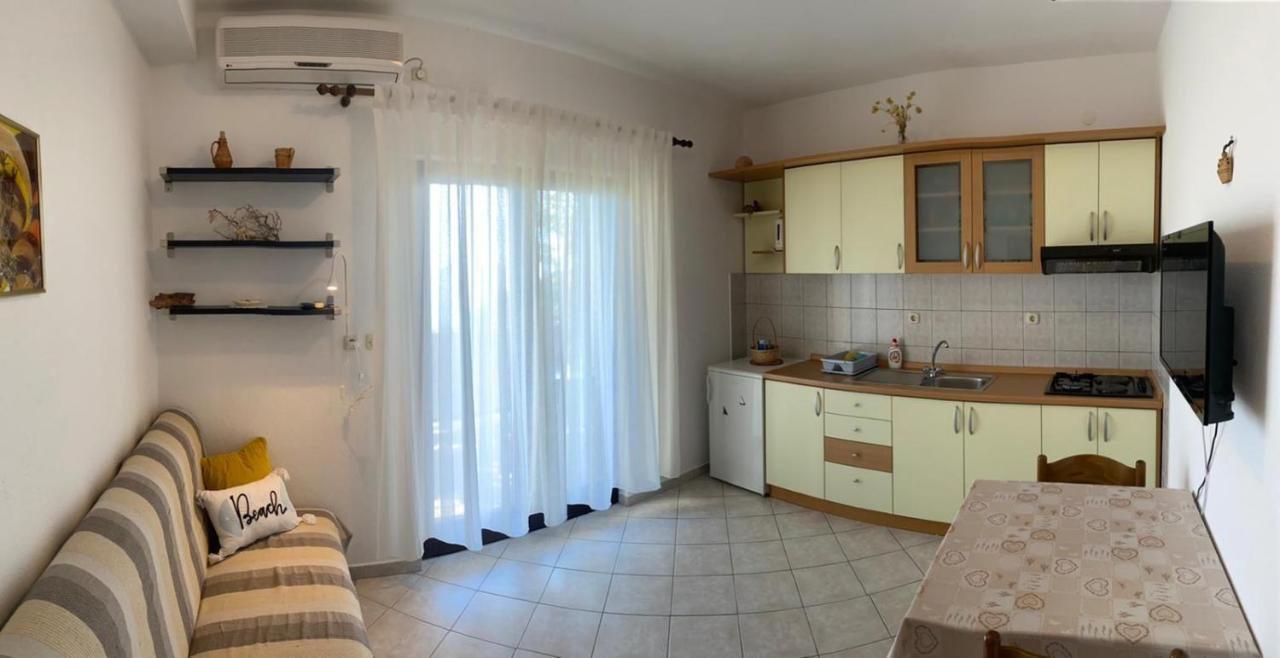 The Ana Apartments Комижа Экстерьер фото
