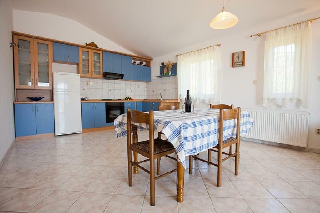The Ana Apartments Комижа Экстерьер фото